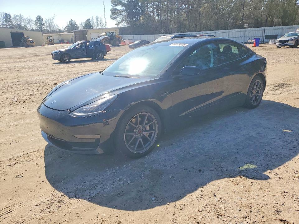 Продажа на аукционе авто 2021 Tesla Model 3, vin: 5YJ3E1EA0MF085984, номер лота: 76715075