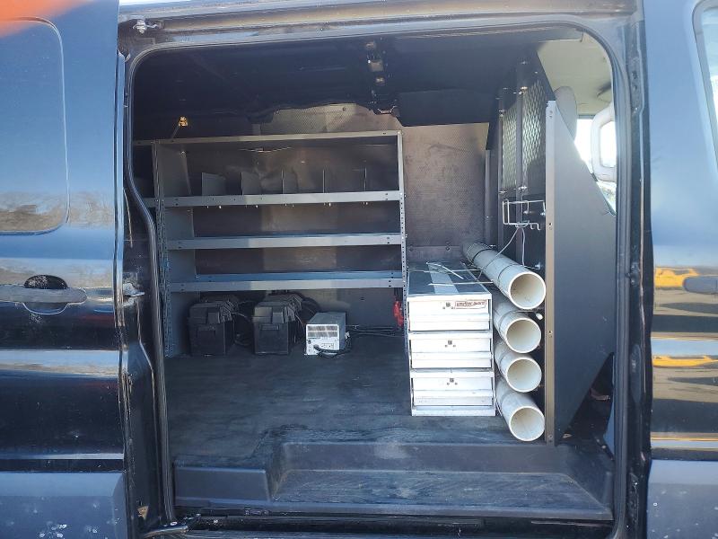 46238356 :رقم المزاد ، 1FTBW2YG9FKB13009 vin ، 2015 Ford Transit مزاد بيع