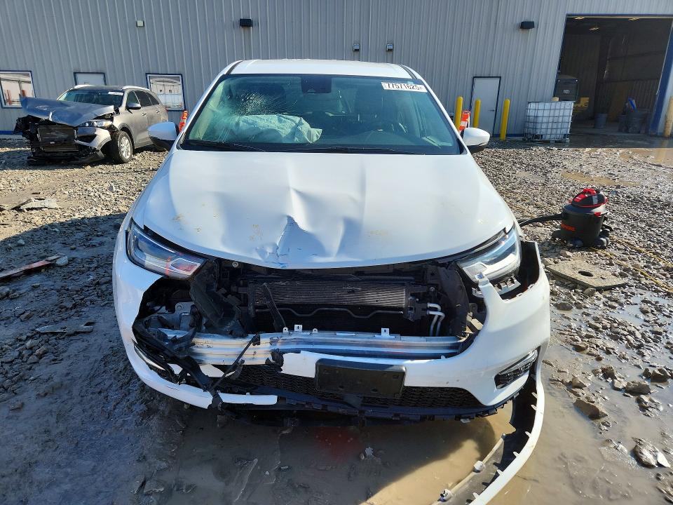 Продажа на аукционе авто 2023 Chrysler Pacifica, vin: 2C4RC1BG9PR526898, номер лота: 77571625