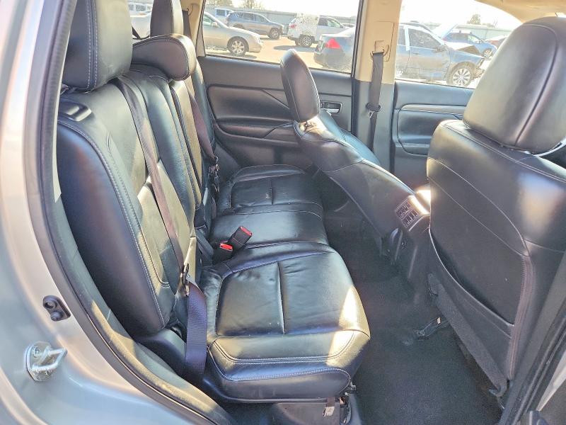 76893895 :رقم المزاد ، JA4AZ3A37KZ014152 vin ، 2019 Mitsubishi Outlander مزاد بيع