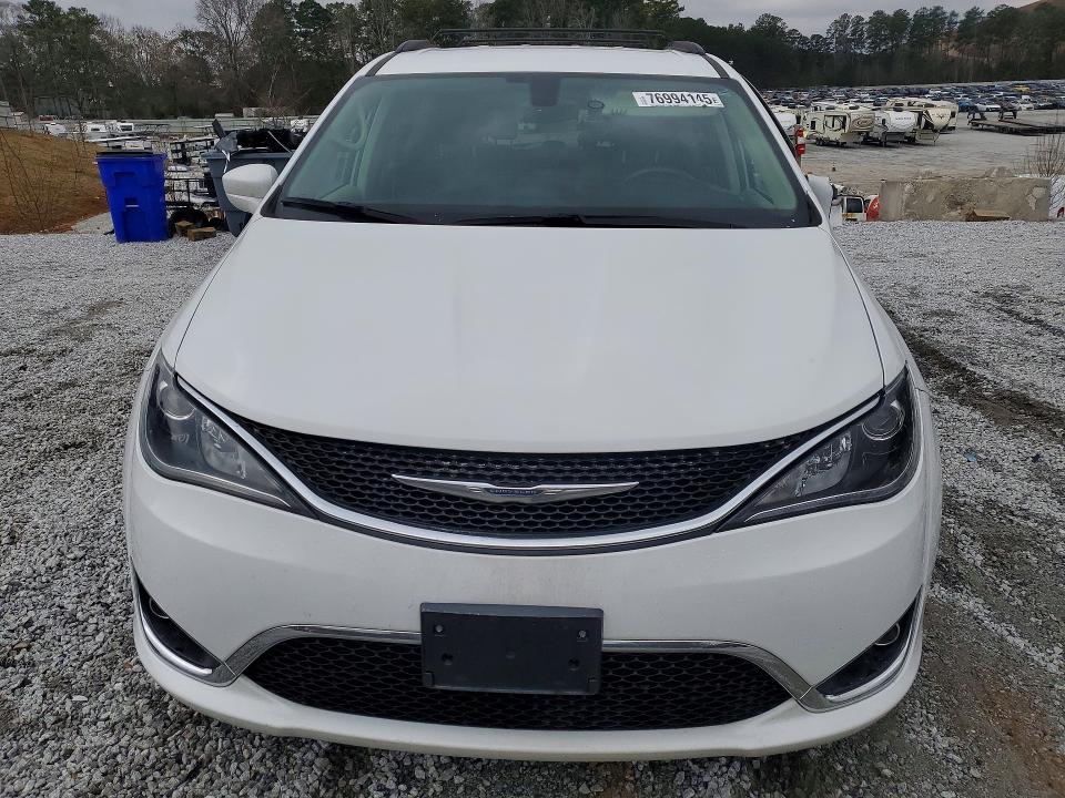 76994145 :رقم المزاد ، 2C4RC1BG8HR523699 vin ، 2017 Chrysler Pacifica مزاد بيع