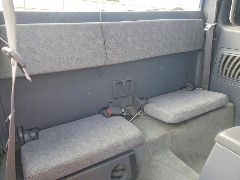79269335 :رقم المزاد ، 4TASN92N4YZ643400 vin ، 2000 Toyota Tacoma مزاد بيع