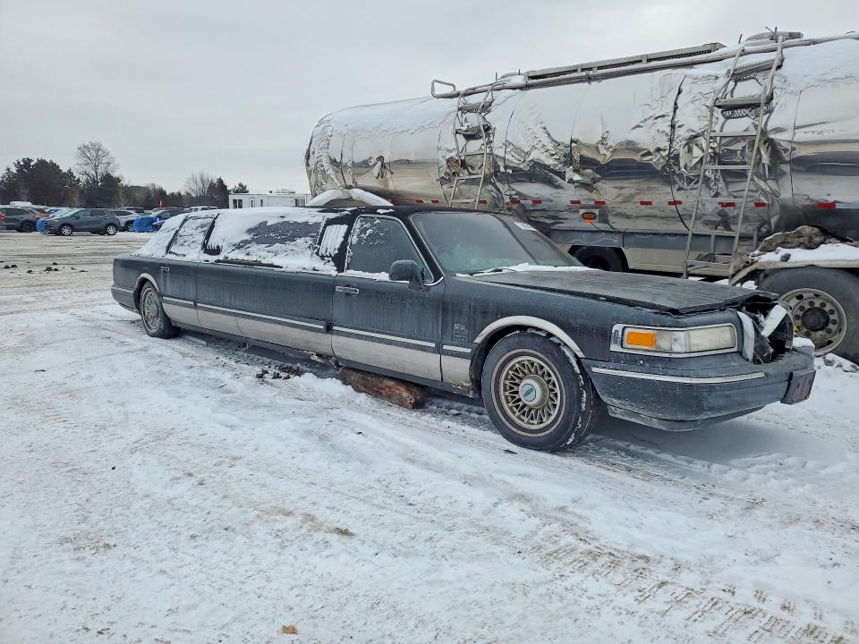 75085045 :رقم المزاد ، 1LNLM81W8SY729429 vin ، 1995 Lincoln Town Car مزاد بيع