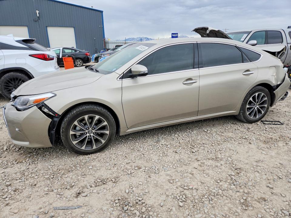 78434585 :رقم المزاد ، 4T1BK1EB4JU281440 vin ، 2018 Toyota Avalon مزاد بيع