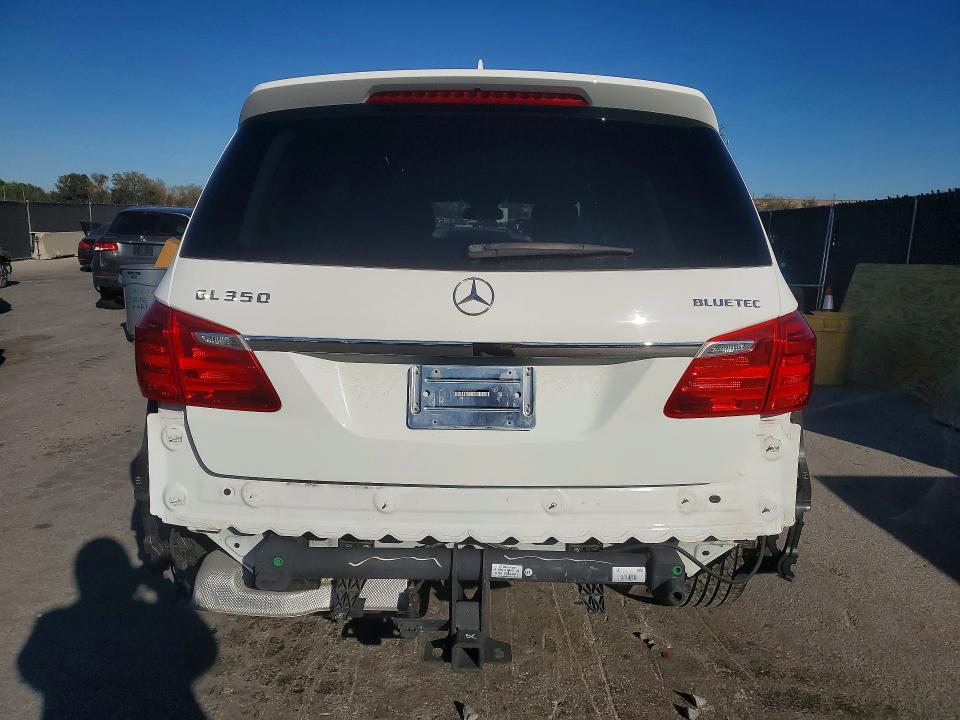 Продажа на аукционе авто 2015 Mercedes-benz Gl, vin: 4JGDF2EE8FA531297, номер лота: 78431435