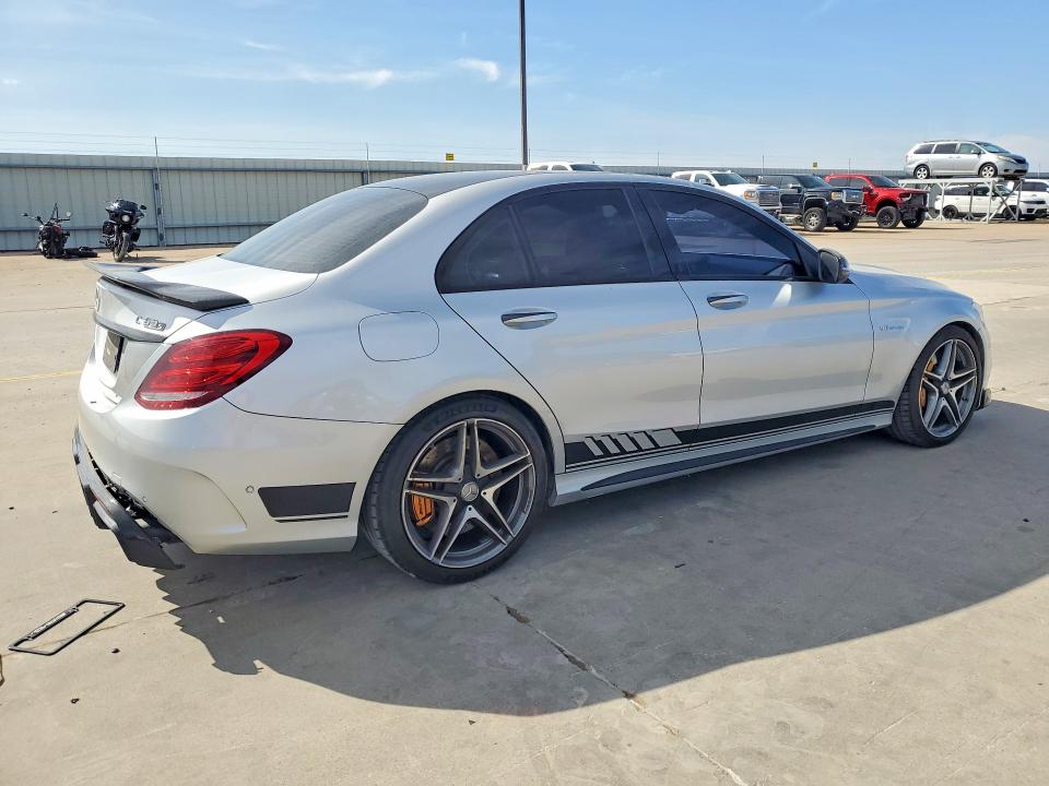 77352335 :رقم المزاد ، 55SWF8HB0FU077036 vin ، 2015 Mercedes-benz C مزاد بيع