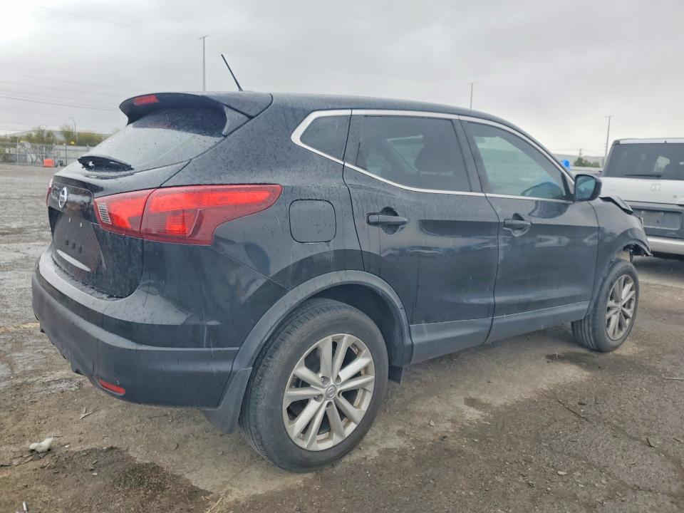 2018 Nissan Rogue Sport მანქანა იყიდება აუქციონზე, vin: JN1BJ1CP5JW108846, აუქციონის ნომერი: 53204836