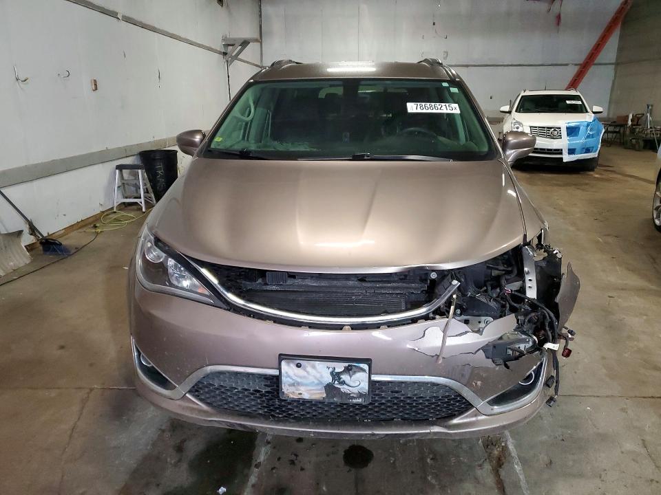 78686215 :رقم المزاد ، 2C4RC1BG4HR788250 vin ، 2017 Chrysler Pacifica مزاد بيع