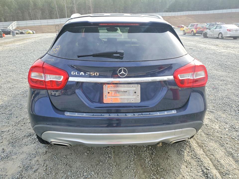 77183515 :رقم المزاد ، WDCTG4EB0HJ350402 vin ، 2017 Mercedes-benz Gla مزاد بيع