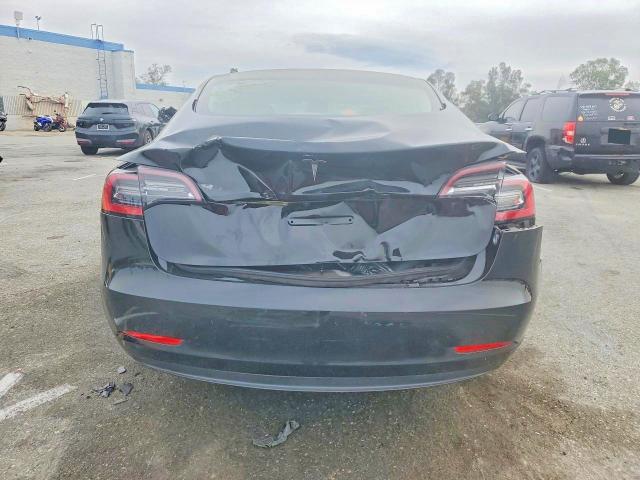 Продаж на аукціоні авто 2023 Tesla Model 3, vin: 5YJ3E1EA7PF425815, номер лоту: 76824275