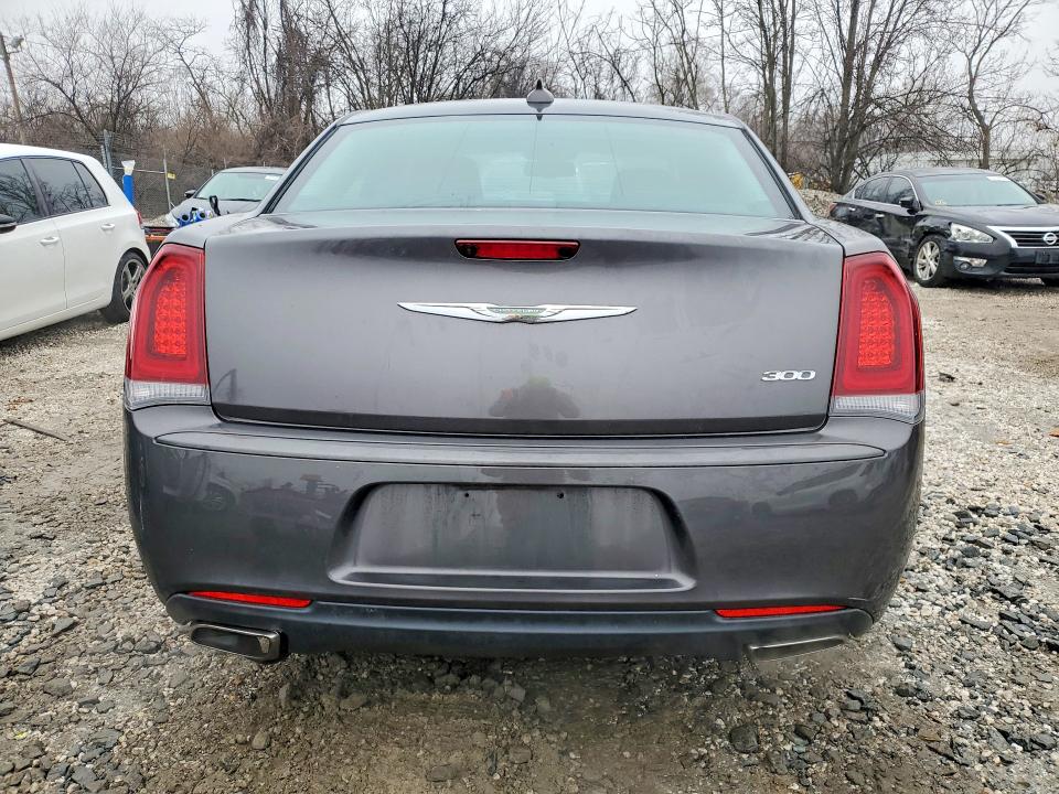 Продажа на аукционе авто 2018 Chrysler 300, vin: 2C3CCAAG7JH308192, номер лота: 77730385