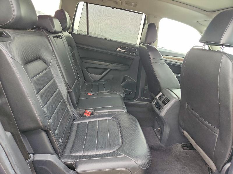 76848615 :رقم المزاد ، 1V2NR2CA6JC584480 vin ، 2018 Volkswagen Atlas مزاد بيع