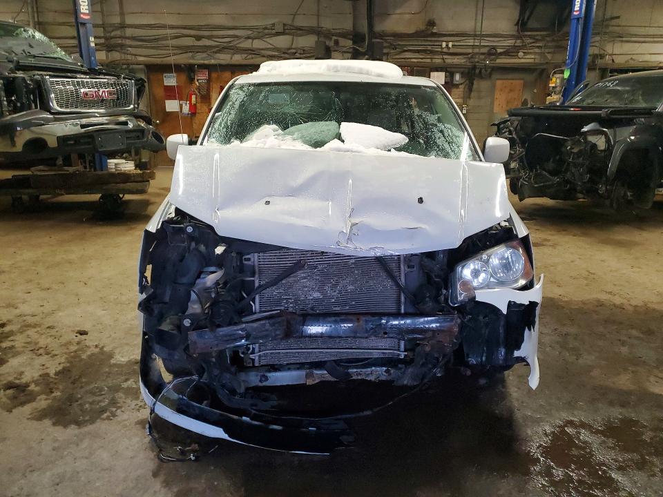 2015 Dodge Grand Caravan მანქანა იყიდება აუქციონზე, vin: 2C4RDGDG1FR634699, აუქციონის ნომერი: 76371735