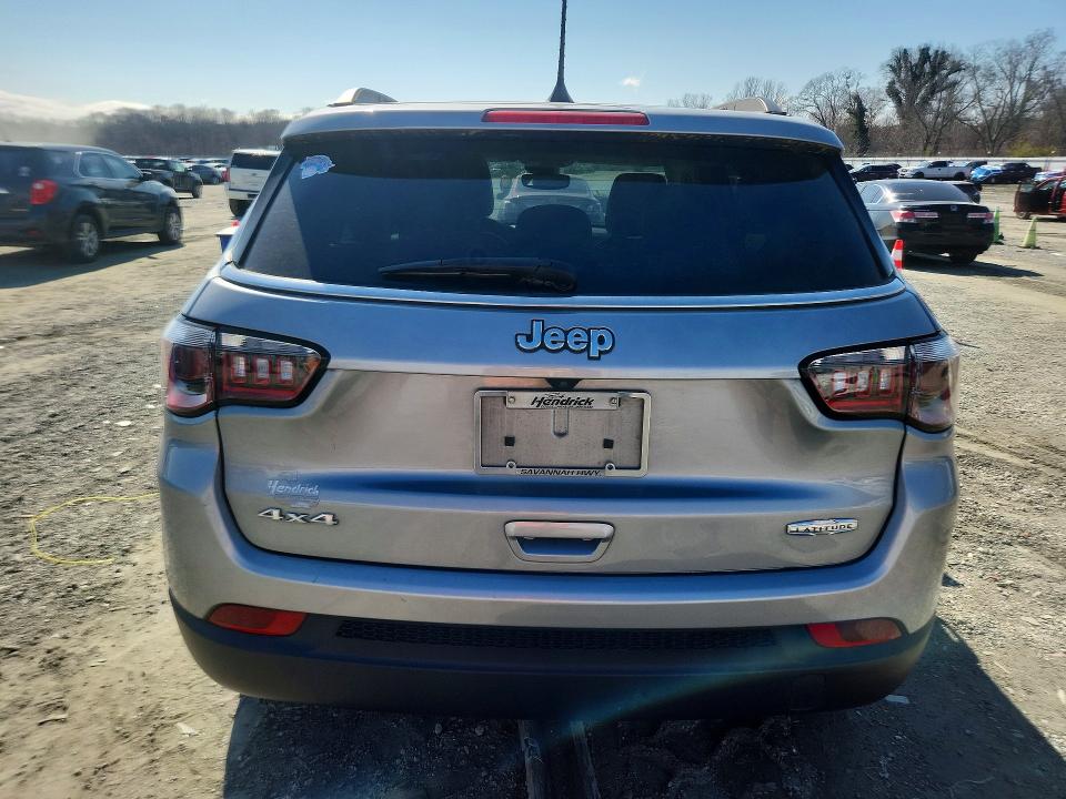76691255 :رقم المزاد ، 3C4NJDBBXNT118754 vin ، 2022 Jeep Compass مزاد بيع