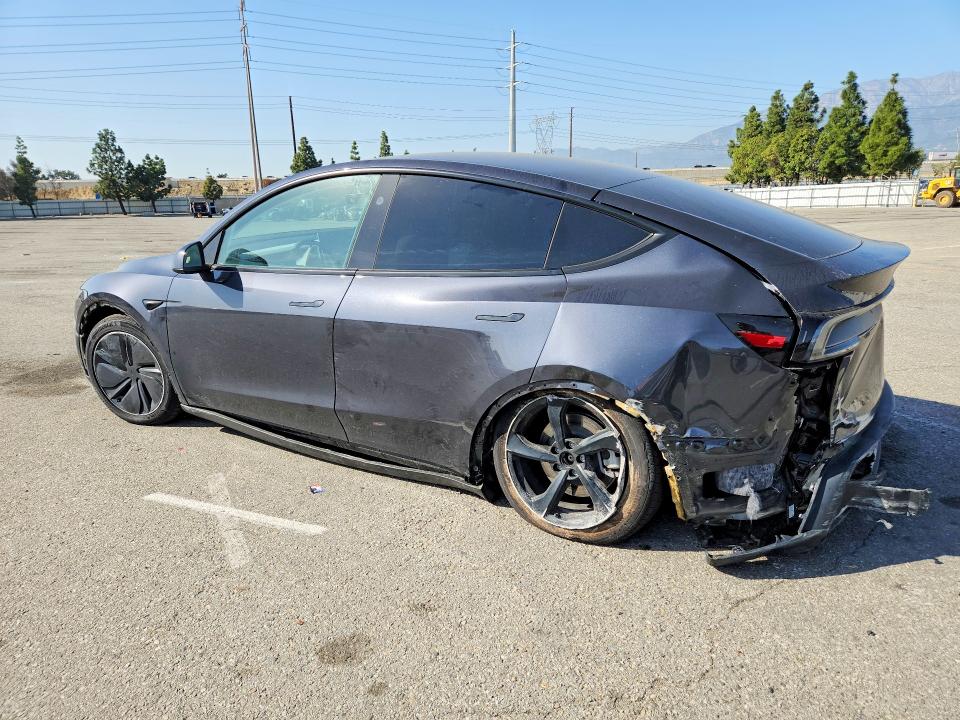 75384865 :رقم المزاد ، 7SAYGDED1TF387779 vin ، 2026 Tesla Model Y مزاد بيع