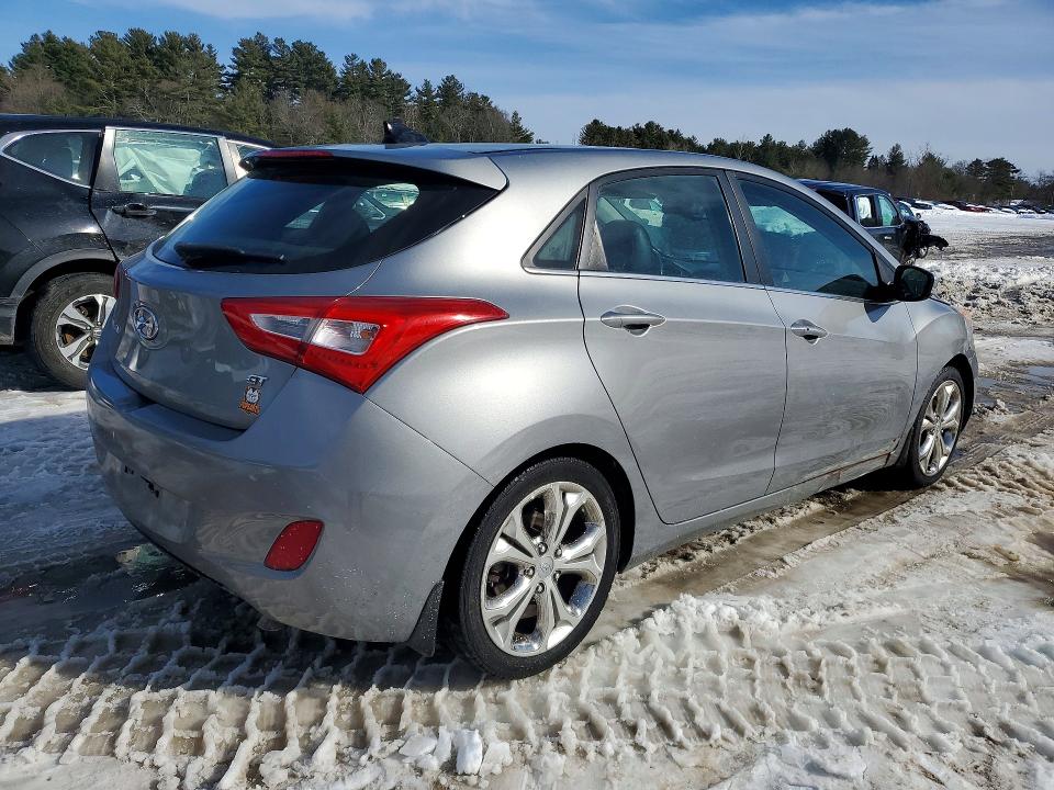 Продажа на аукционе авто 2015 Hyundai Elantra Gt, vin: KMHD35LH4FU240656, номер лота: 78825925