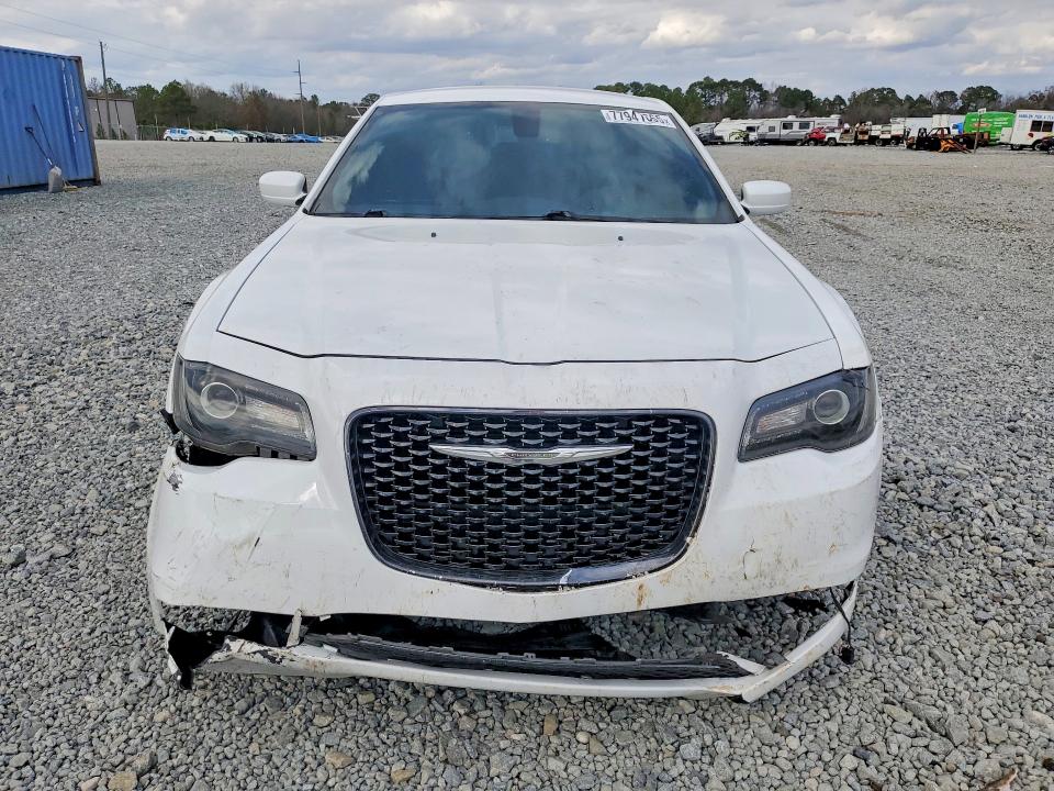 2019 Chrysler 300 მანქანა იყიდება აუქციონზე, vin: 2C3CCABG2KH625944, აუქციონის ნომერი: 77941665