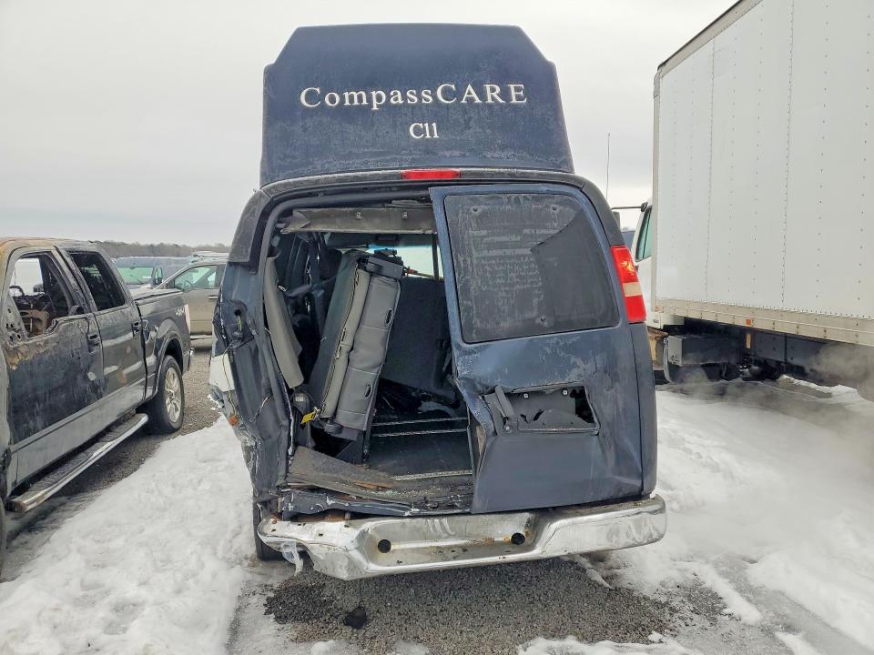 76362325 :رقم المزاد ، 1GBZG1FA8D1186612 vin ، 2013 Chevrolet Express G3500 مزاد بيع