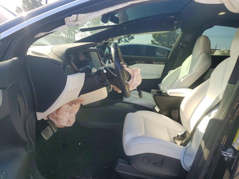 75759705 :رقم المزاد ، 5YJXCDE21JF120089 vin ، 2018 Tesla Model X مزاد بيع