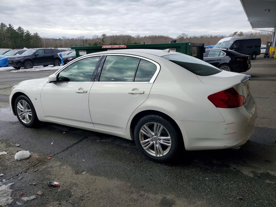 76364495 :رقم المزاد ، JN1CV6AR2FM521000 vin ، 2015 Infiniti Q40 مزاد بيع