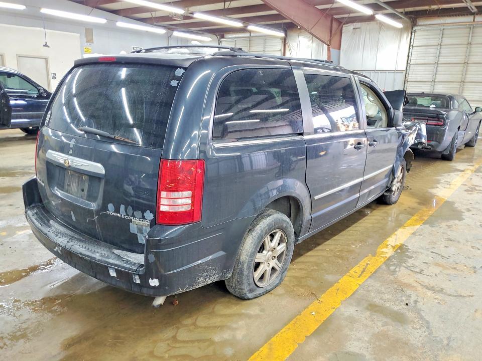 2010 Chrysler Town & Country მანქანა იყიდება აუქციონზე, vin: 2A4RR5D17AR136964, აუქციონის ნომერი: 75900285