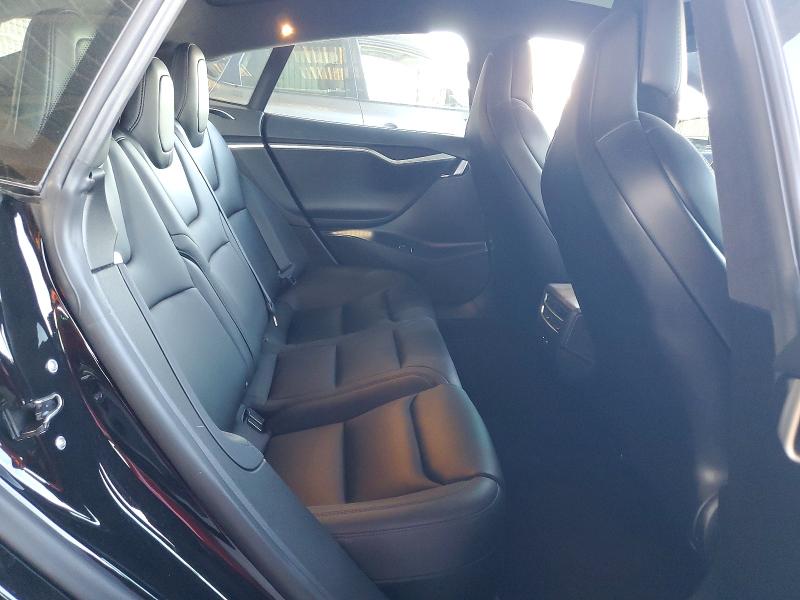 75194595 :رقم المزاد ، 5YJSA1E22JF248419 vin ، 2018 Tesla Model S مزاد بيع