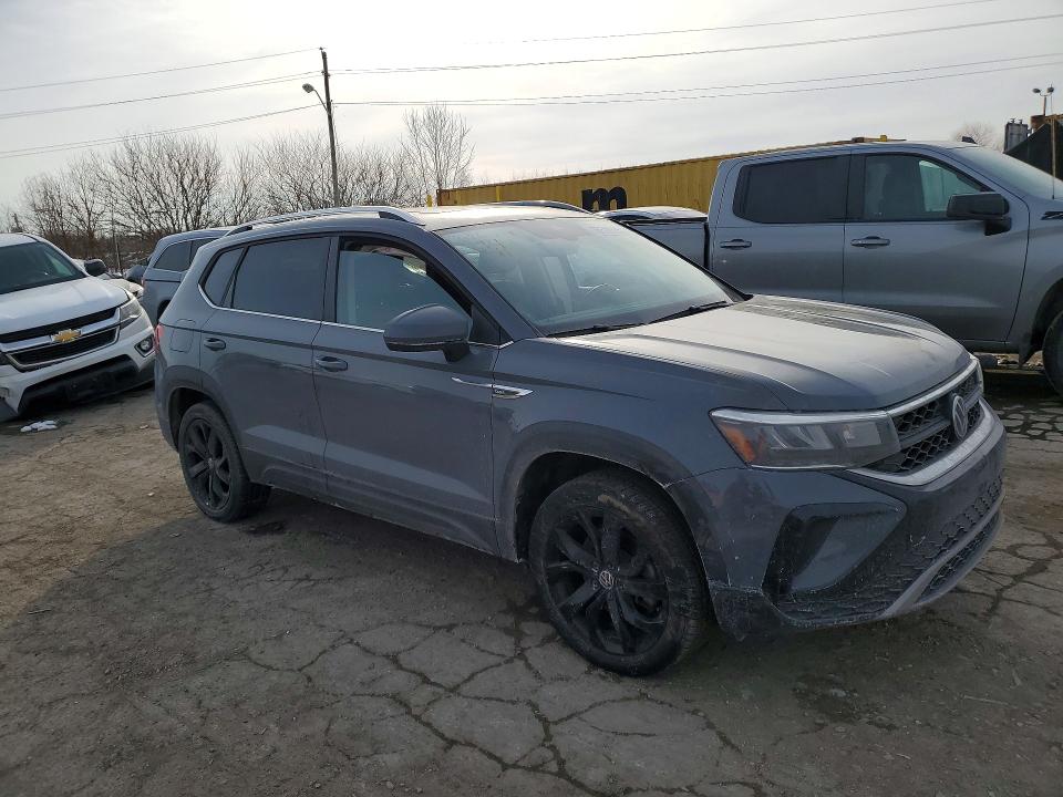 Продаж на аукціоні авто 2022 Volkswagen Taos, vin: 3VVLX7B21NM051254, номер лоту: 76518505