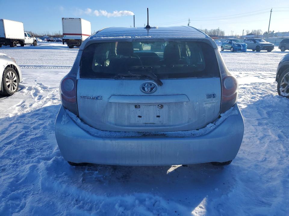 Продажа на аукционе авто 2012 Toyota Prius C, vin: JTDKDTB32C1003275, номер лота: 75949965
