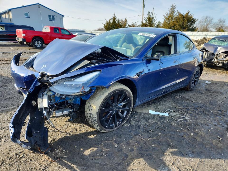 2022 Tesla Model 3 მანქანა იყიდება აუქციონზე, vin: 5YJ3E1EA5NF142696, აუქციონის ნომერი: 78592485