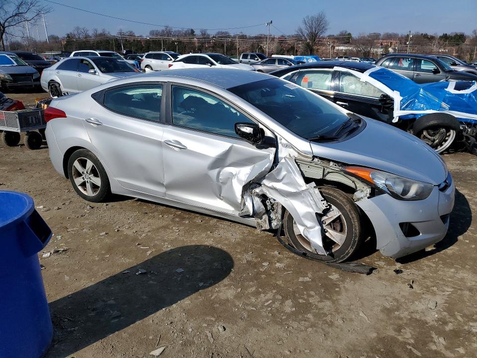 Продаж на аукціоні авто 2013 Hyundai Elantra, vin: KMHDH4AE7DU795585, номер лоту: 79107255