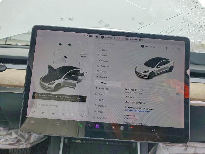 76462545 :رقم المزاد ، 5YJ3E1EA6JF076881 vin ، 2018 Tesla Model 3 مزاد بيع