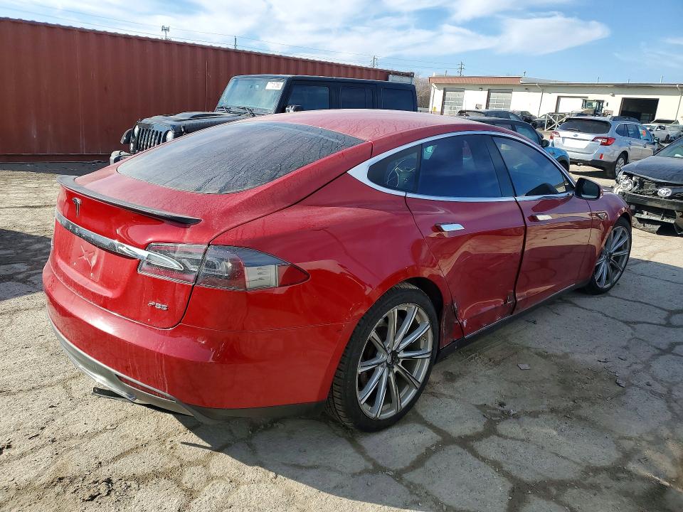 Продажа на аукционе авто 2013 Tesla Model S, vin: 5YJSA1DP1DFP17775, номер лота: 76773555