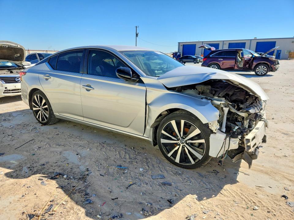 2020 Nissan Altima მანქანა იყიდება აუქციონზე, vin: 1N4BL4CV3LC180274, აუქციონის ნომერი: 74273265