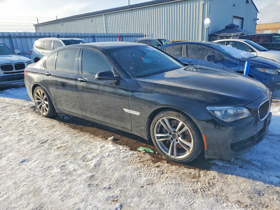 2013 Bmw 750 მანქანა იყიდება აუქციონზე, vin: WBAYB6C52DC998015, აუქციონის ნომერი: 78492435