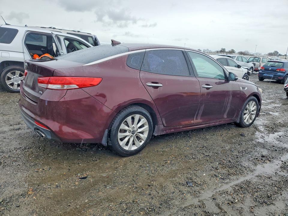 2016 Kia Optima მანქანა იყიდება აუქციონზე, vin: 5XXGU4L34GG113507, აუქციონის ნომერი: 77554165