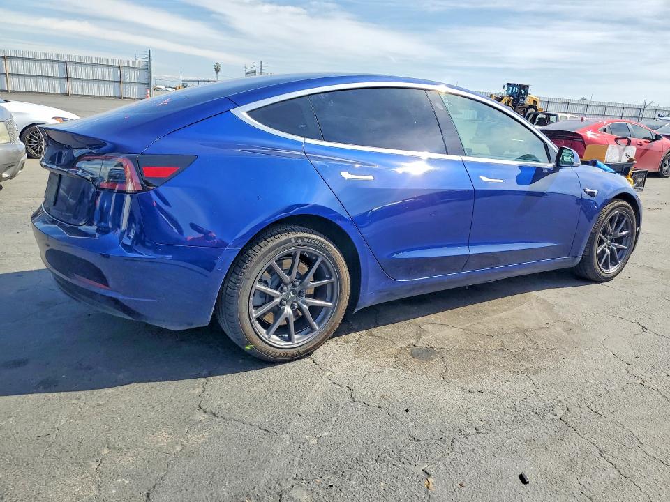 Продаж на аукціоні авто 2018 Tesla Model 3, vin: 5YJ3E1EA8JF160720, номер лоту: 77629365