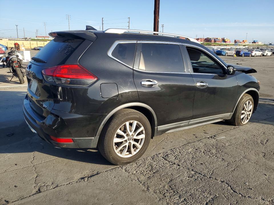 Продажа на аукционе авто 2017 Nissan Rogue, vin: KNMAT2MT5HP526929, номер лота: 74487495