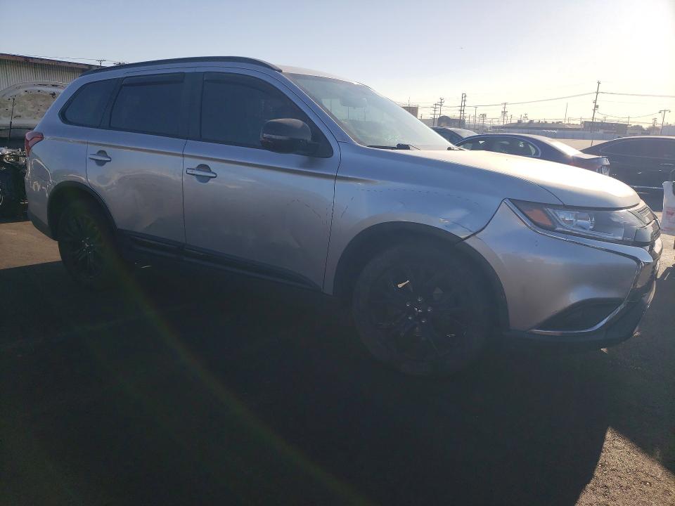 Продаж на аукціоні авто 2019 Mitsubishi Outlander, vin: JA4AZ3A3XKZ055357, номер лоту: 76217325