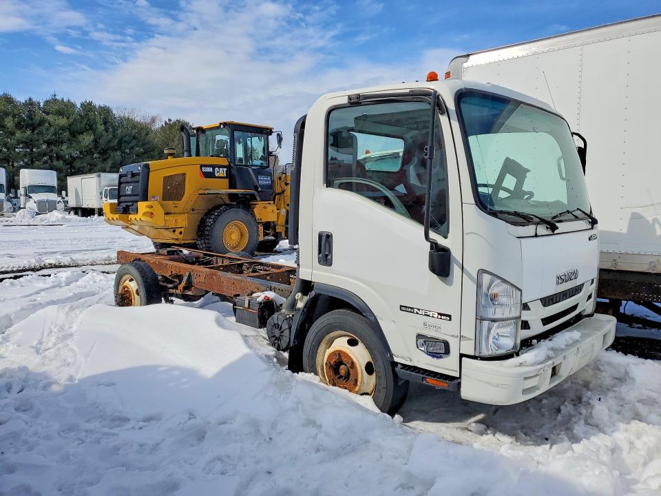 2017 Isuzu Npr Hd მანქანა იყიდება აუქციონზე, vin: 54DC4W1B5HS808229, აუქციონის ნომერი: 93648375