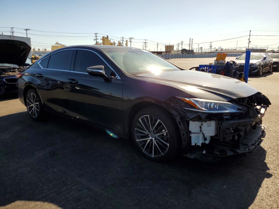 77568115 :رقم المزاد ، 58ADA1C14RU045638 vin ، 2024 Lexus Es مزاد بيع