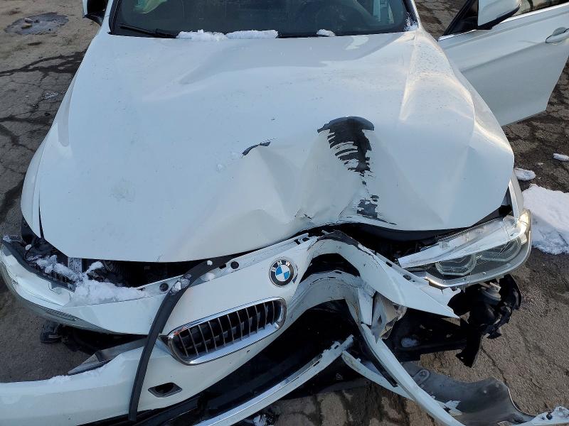 77334205 :رقم المزاد ، WBA8F1C51GK438861 vin ، 2016 Bmw 328 مزاد بيع