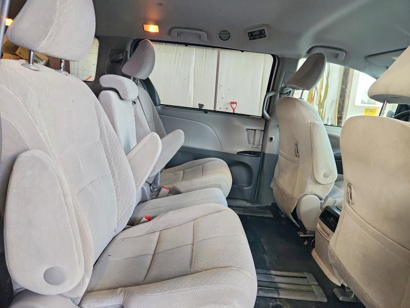 Aukcja sprzedaży 2017 Toyota Sienna, vin: 5TDKZ3DC1HS868988, numer aukcji: 75638195