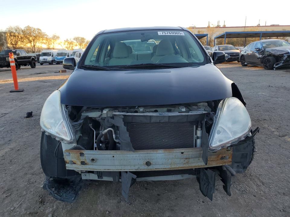 75769905 :رقم المزاد ، 3N1CN7AP3EL810769 vin ، 2014 Nissan Versa Sv W مزاد بيع