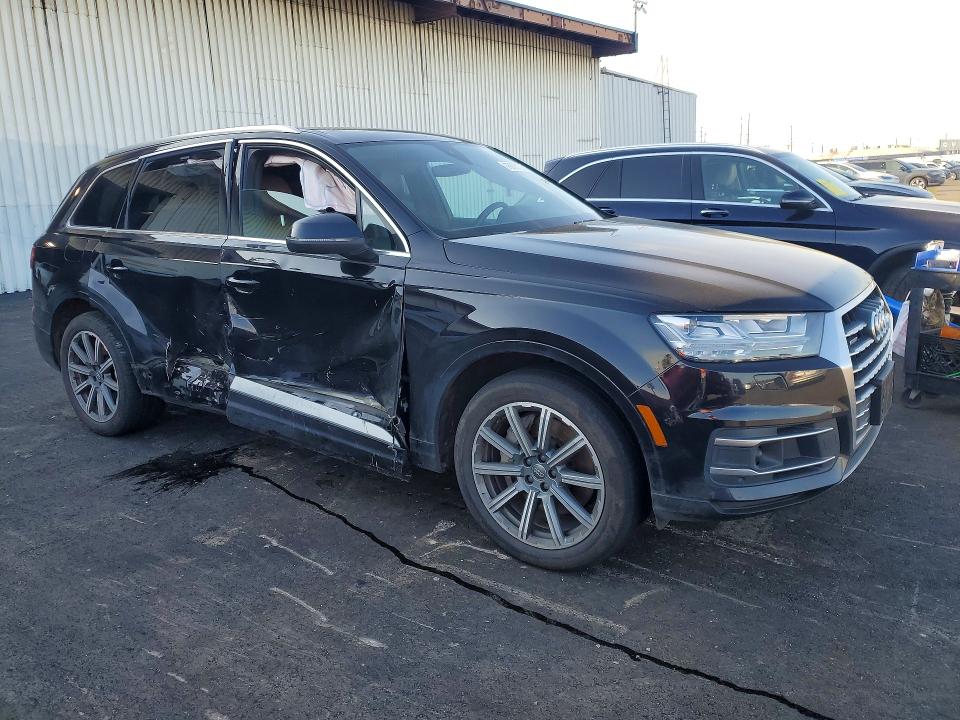 2018 Audi Q7 მანქანა იყიდება აუქციონზე, vin: WA1LHAF71JD046036, აუქციონის ნომერი: 78895705