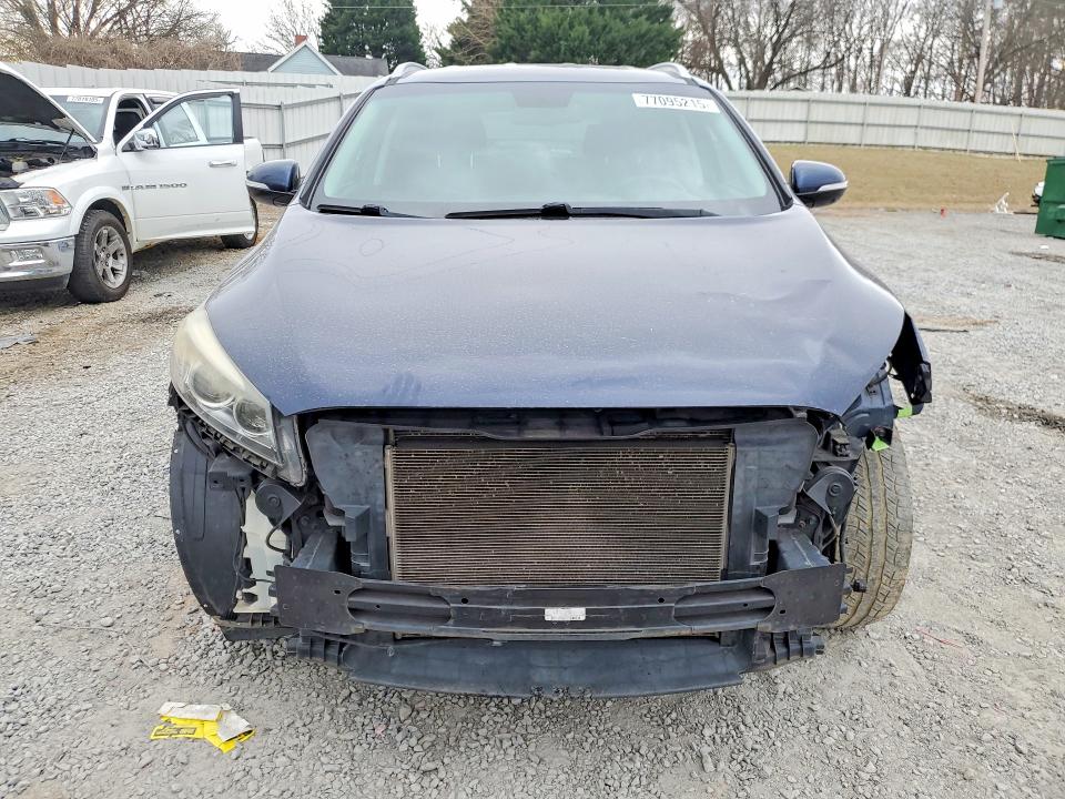 Продажа на аукционе авто 2016 Kia Sorento, vin: 5XYPG4A50GG084868, номер лота: 77095215