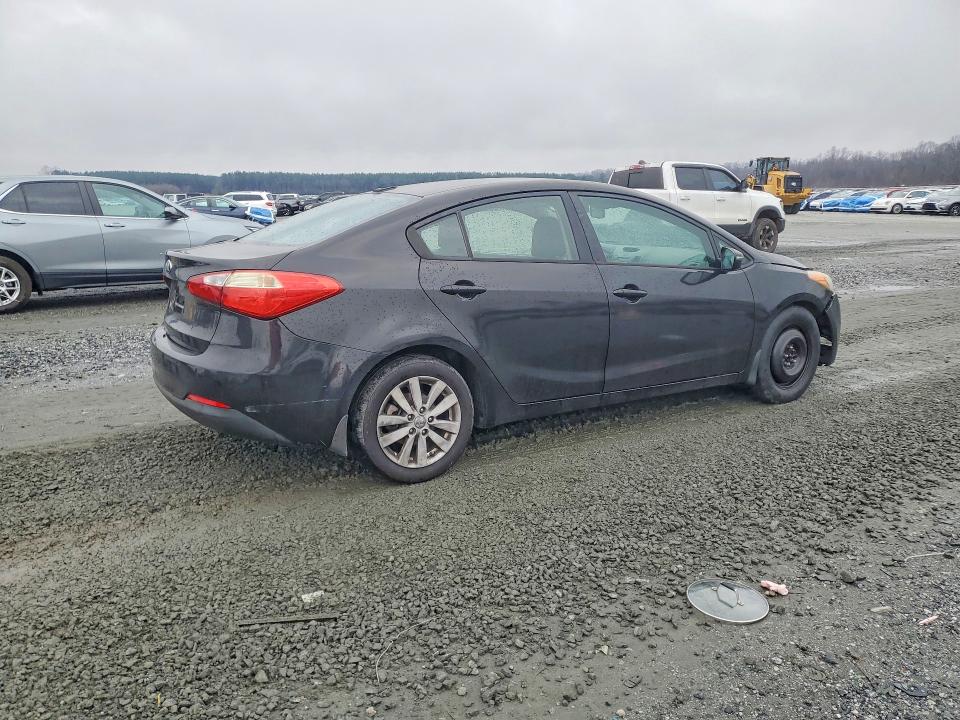2014 Kia Forte მანქანა იყიდება აუქციონზე, vin: KNAFX4A65E5082153, აუქციონის ნომერი: 79237465