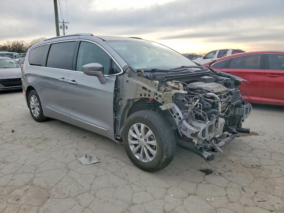 2018 Chrysler Pacifica მანქანა იყიდება აუქციონზე, vin: 2C4RC1BGXJR110835, აუქციონის ნომერი: 78893285