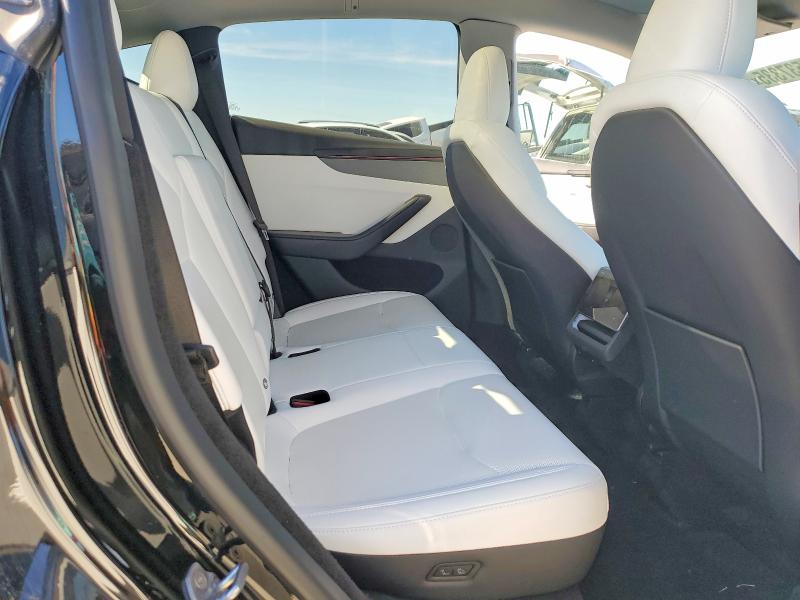 2026 Tesla Model Y მანქანა იყიდება აუქციონზე, vin: 7SAYGDED8TA454679, აუქციონის ნომერი: 75537335
