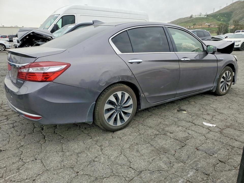 Auction sale of the 2017 Honda Accord, vin: JHMCR6F38HC011117, lot number: 76207245