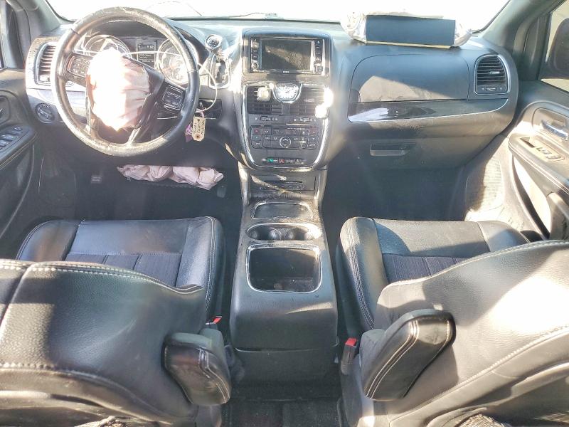 79224895 :رقم المزاد ، 2C4RC1HG7FR526405 vin ، 2015 Chrysler Town & Country مزاد بيع